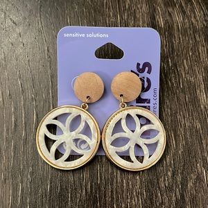 Claire’s Wooden Earrings
